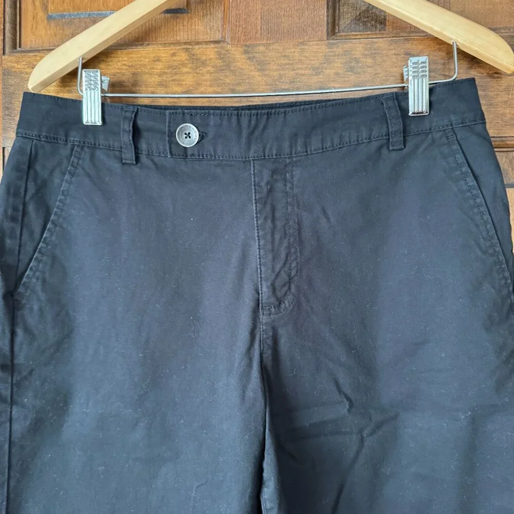 Bandolino Black Capris Size 12